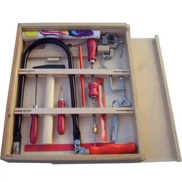 Wyjątkowa oferta Zestaw Prawdziwych Narzędzi do Obróbki Drewna Komplet w Drewnianym Pudełku 24 Elementy