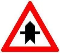 Znaki drogowe, trójkątne Rabat